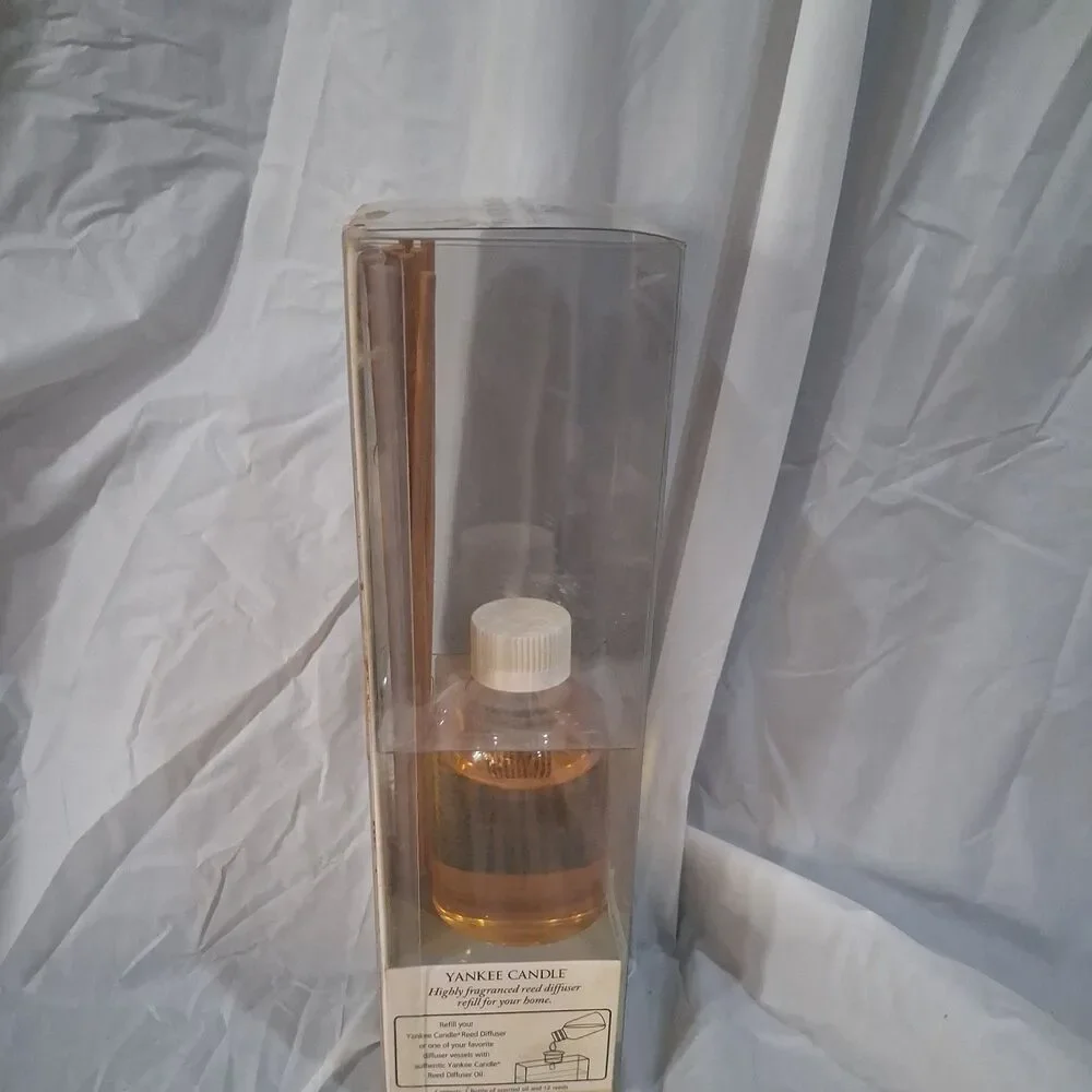 Vintage Yankee Candle, Reed Diffuser Refill Set- Christmas Cookie Scent